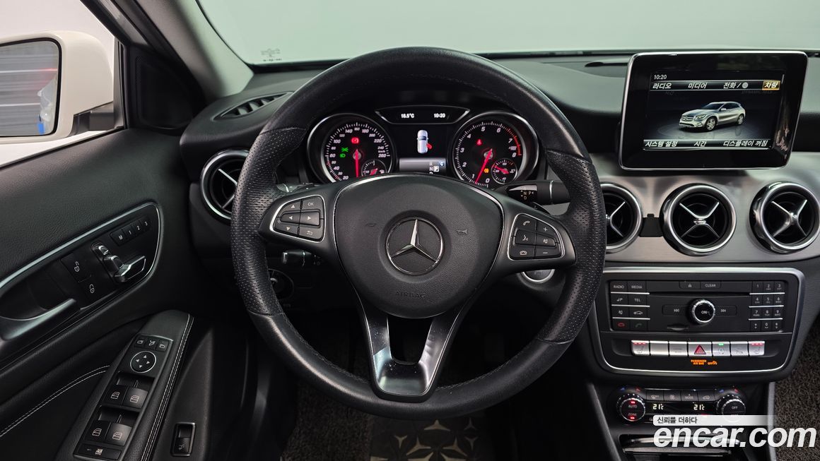 Mercedes-Benz GLA-Class 2019