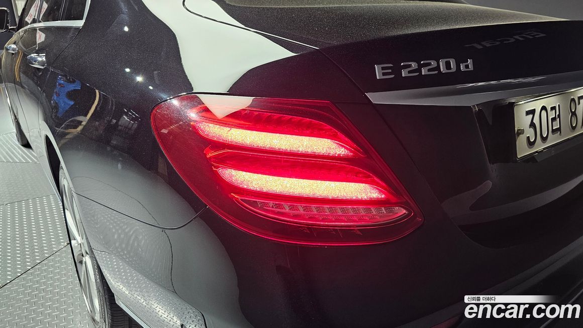 Mercedes-Benz E-Class 2017