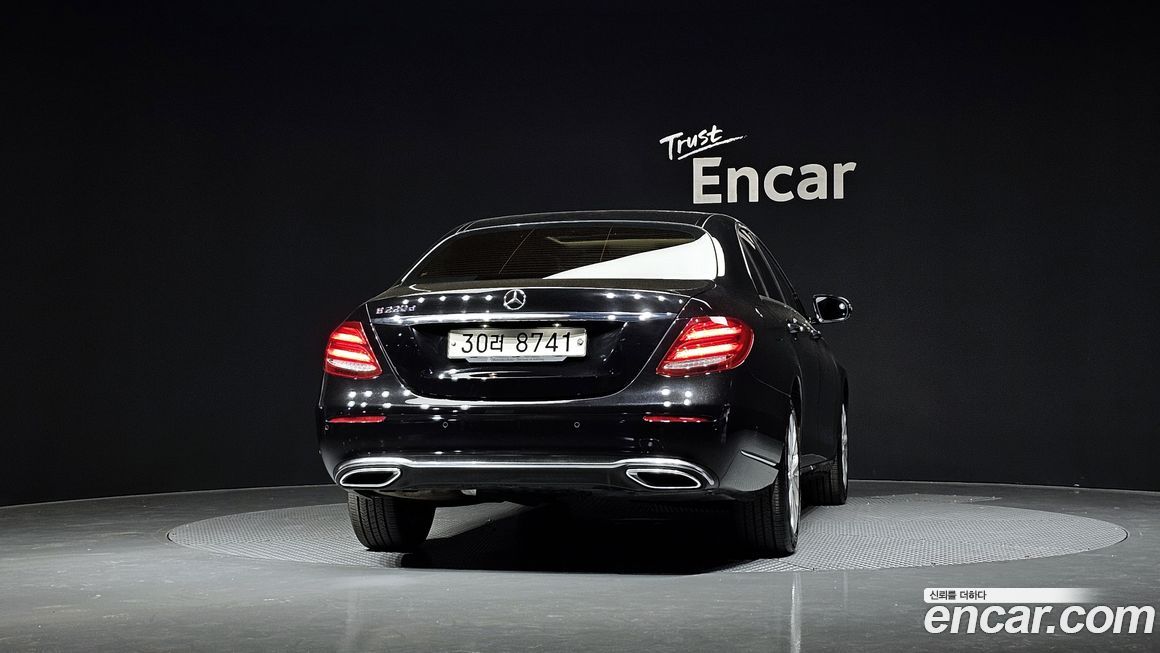 Mercedes-Benz E-Class 2017