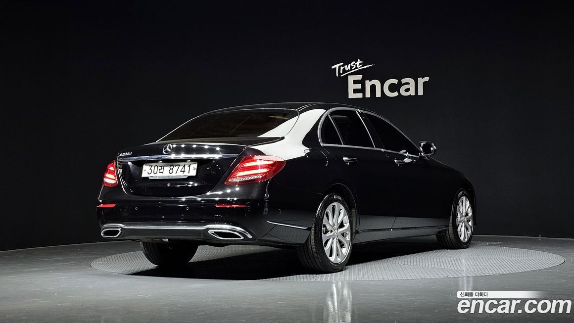 Mercedes-Benz E-Class 2017