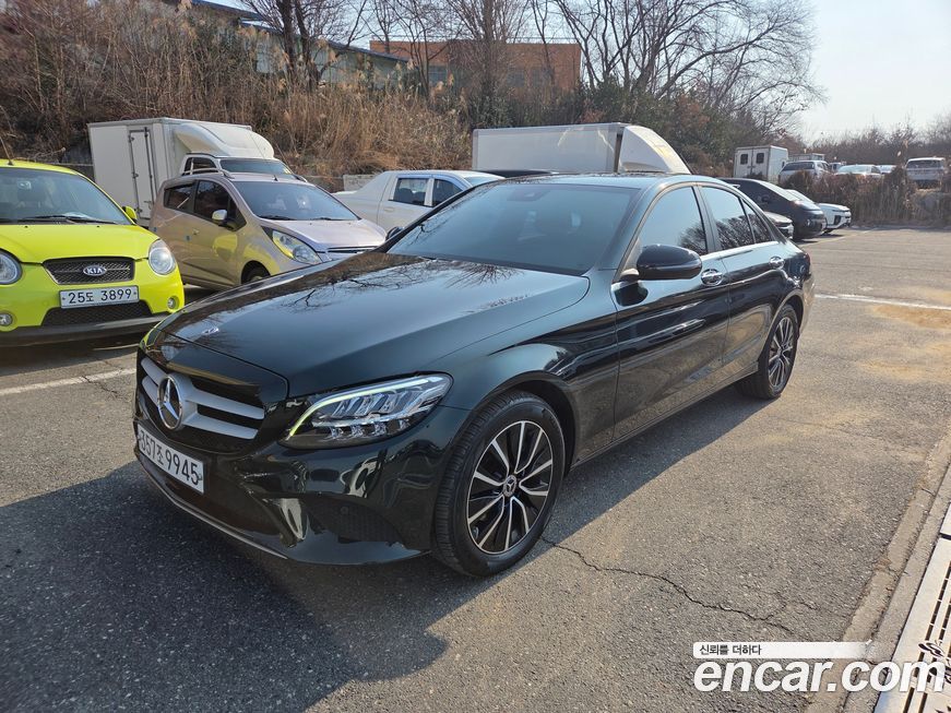 Mercedes-Benz C-Class 2019