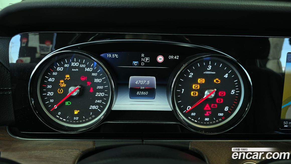 Mercedes-Benz E-Class 2017