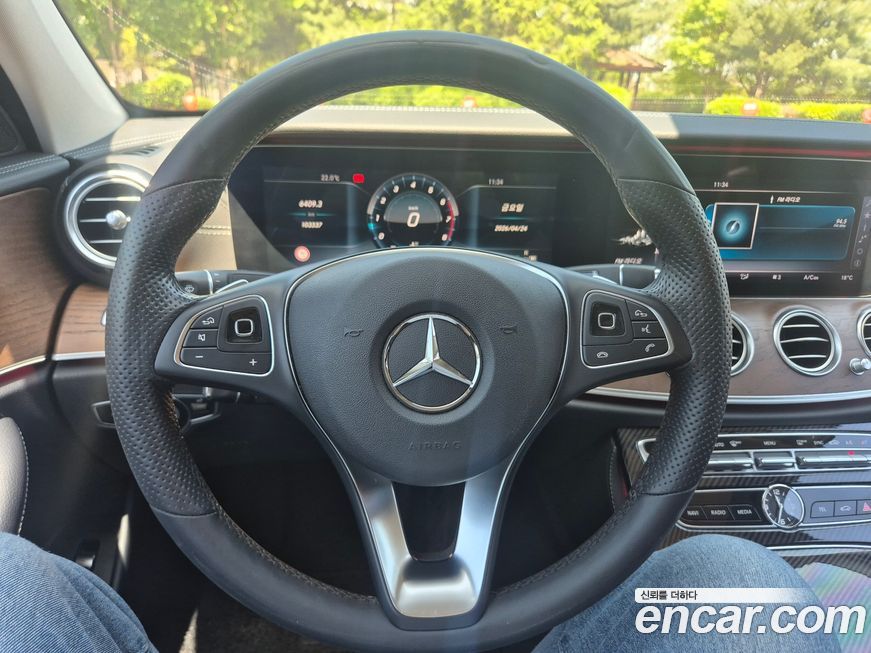 Mercedes-Benz E-Class 2017