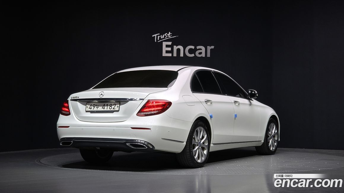 Mercedes-Benz E-Class 2017