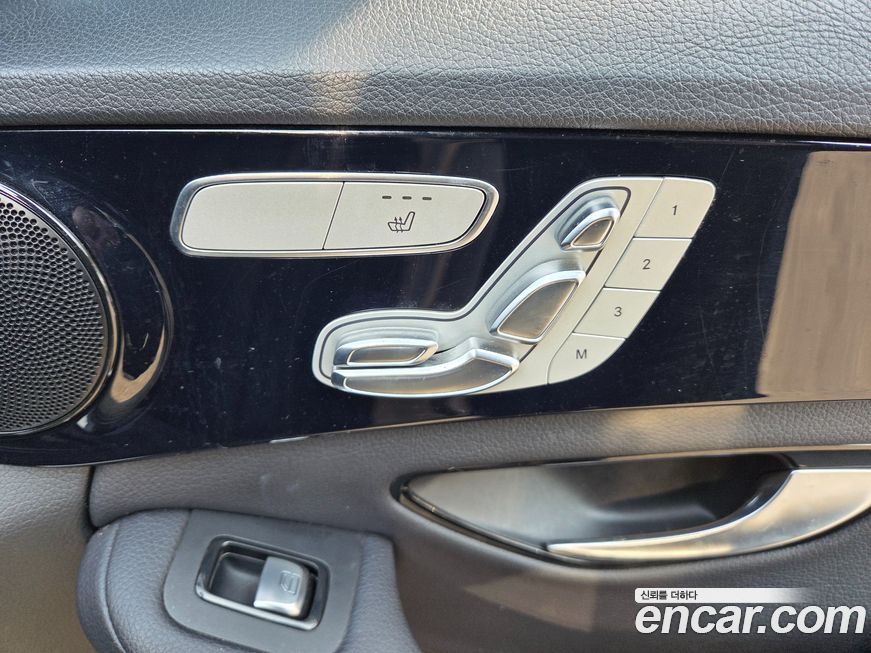 Mercedes-Benz C-Class 2019