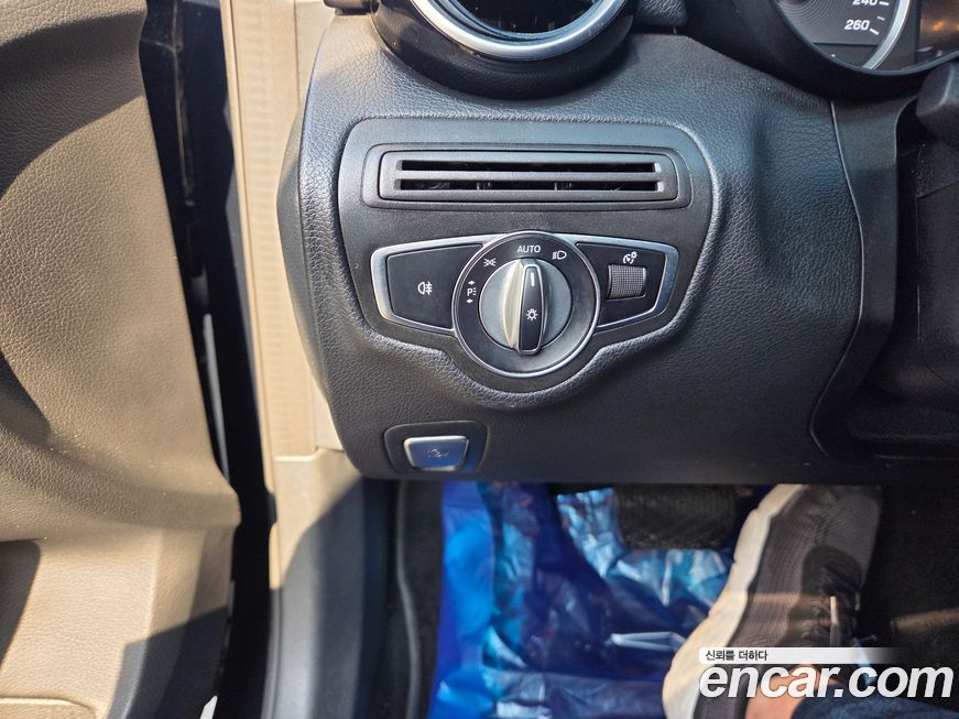 Mercedes-Benz C-Class 2019