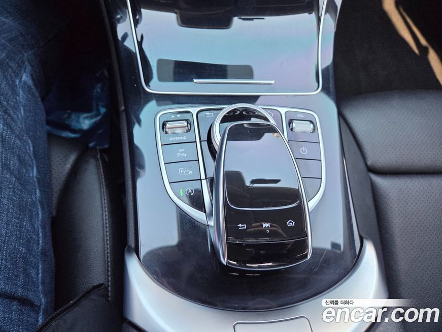 Mercedes-Benz C-Class 2019