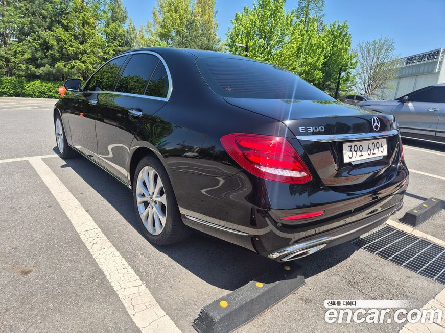 Mercedes-Benz E-Class 2017