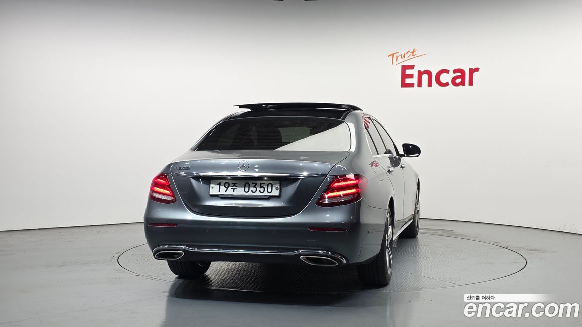 Mercedes-Benz E-Class 2017
