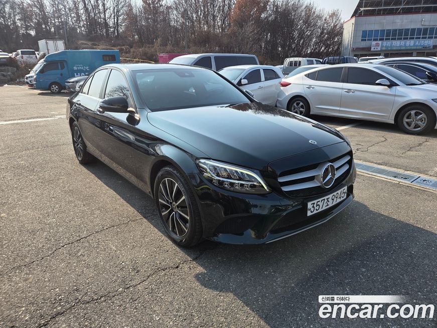 Mercedes-Benz C-Class 2019