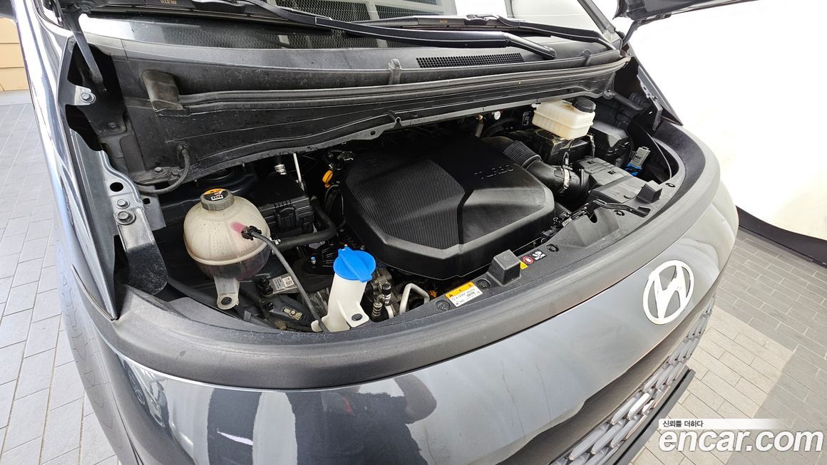 Hyundai Staria 2022