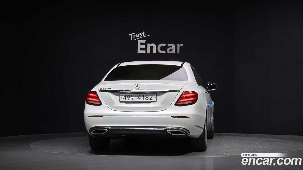 Mercedes-Benz E-Class 2017