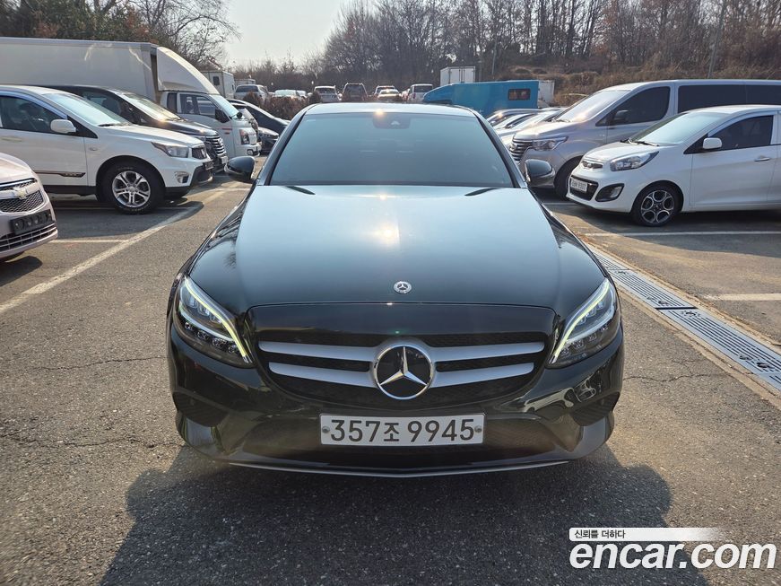 Mercedes-Benz C-Class 2019