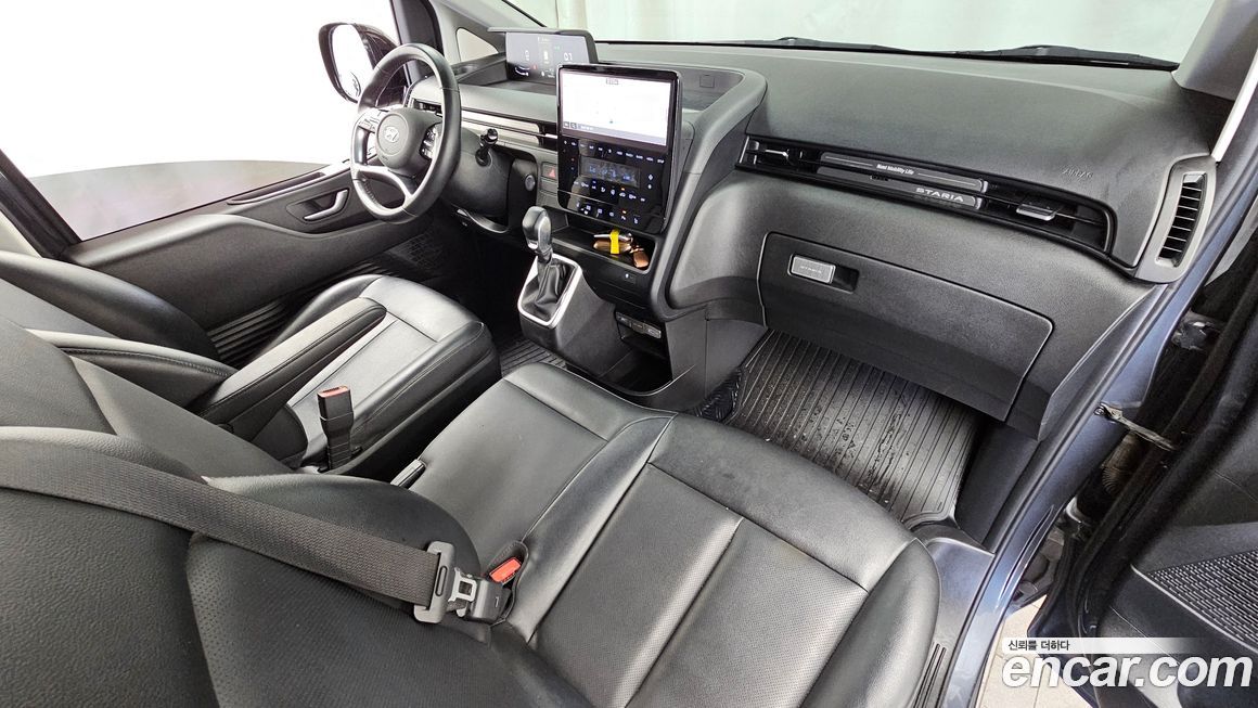 Hyundai Staria 2022