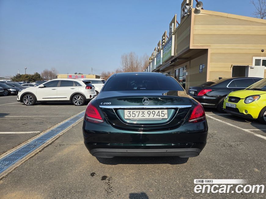 Mercedes-Benz C-Class 2019