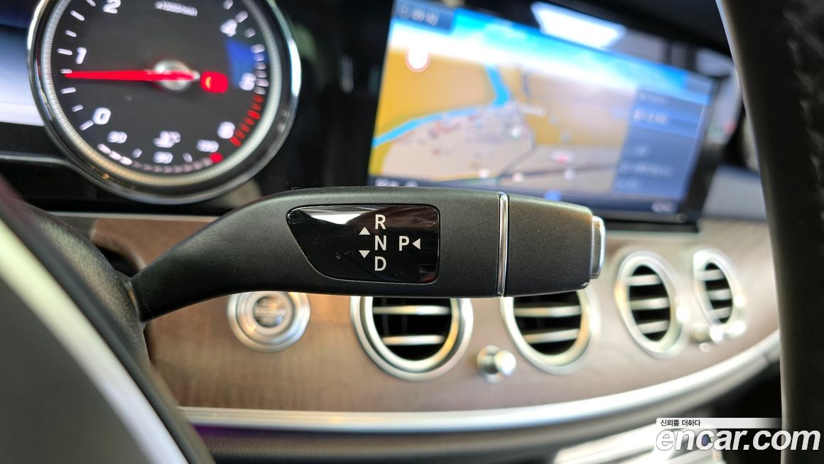 Mercedes-Benz E-Class 2017