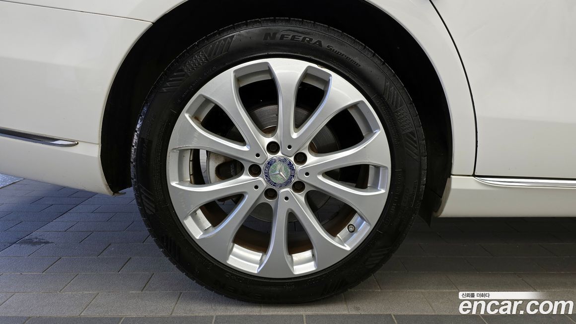 Mercedes-Benz E-Class 2017