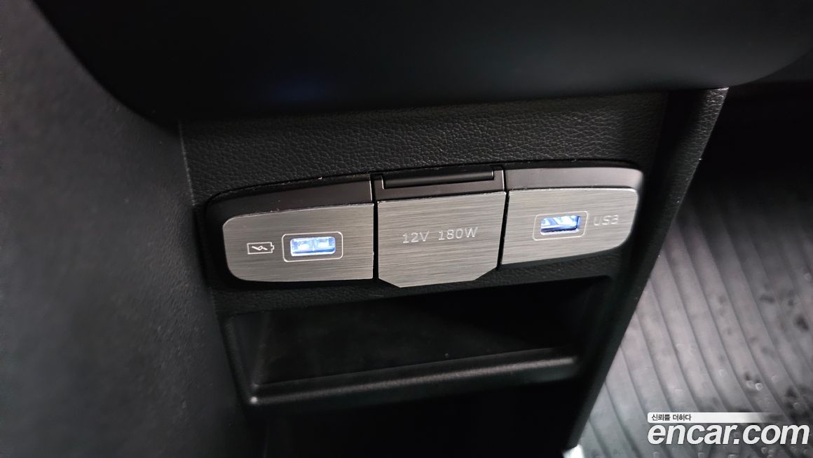 Hyundai Staria 2022