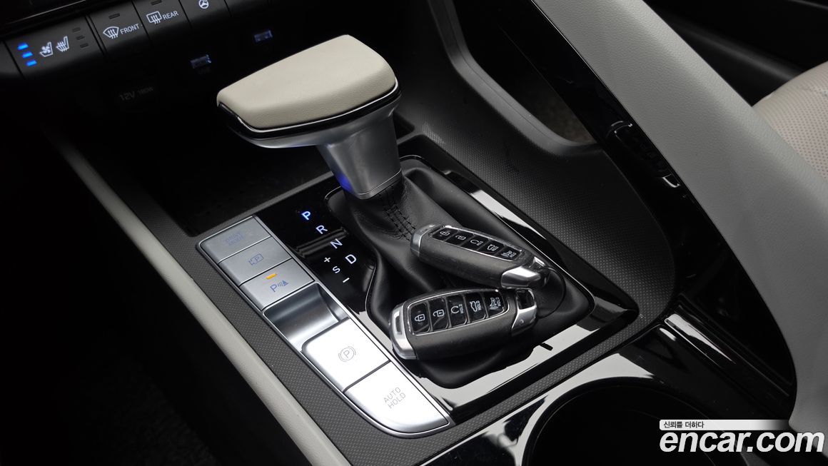 Hyundai AVANTE 2021