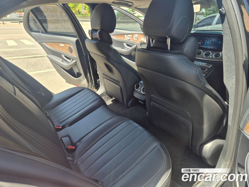 Mercedes-Benz E-Class 2017