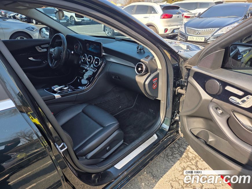 Mercedes-Benz C-Class 2019