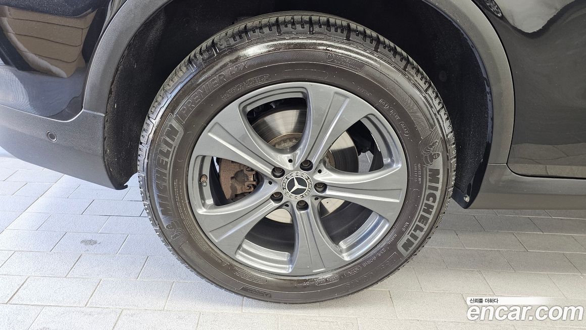 Mercedes-Benz GLC-Class 2018