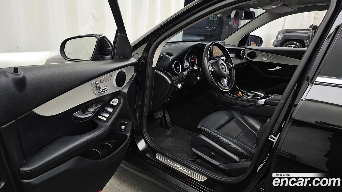 Mercedes-Benz GLC-Class 2018