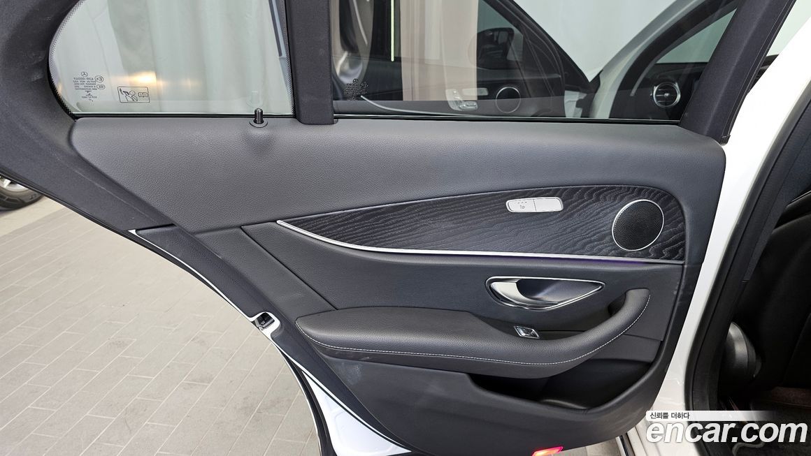 Mercedes-Benz E-Class 2018