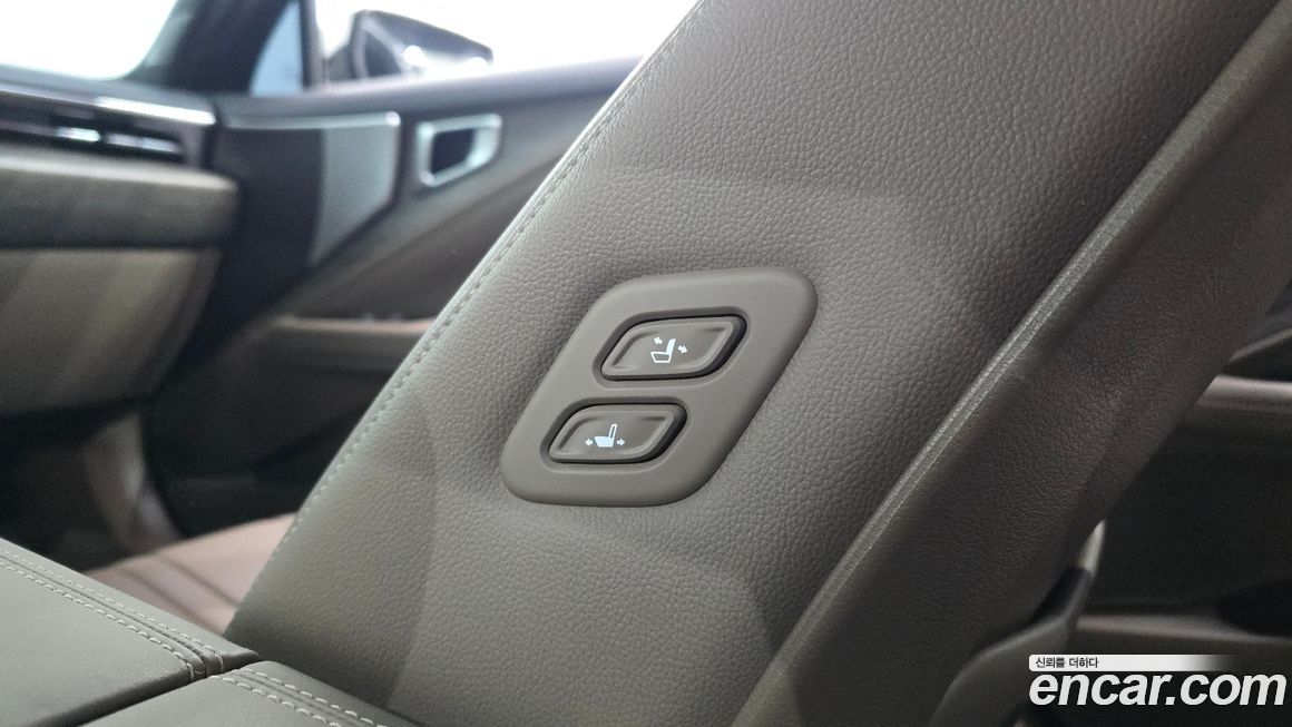 Kia K8 2023