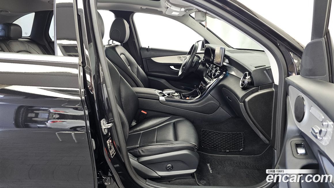 Mercedes-Benz GLC-Class 2018