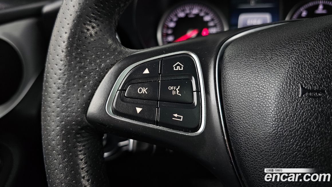 Mercedes-Benz GLC-Class 2018