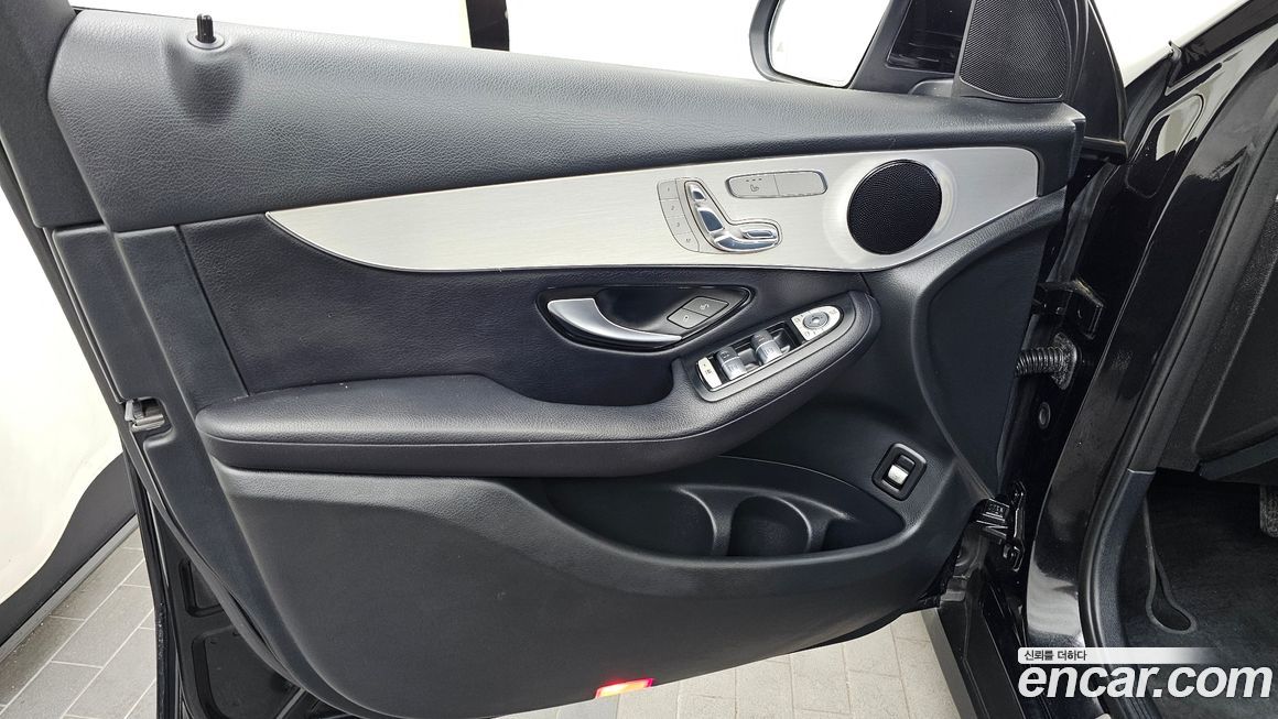 Mercedes-Benz GLC-Class 2018