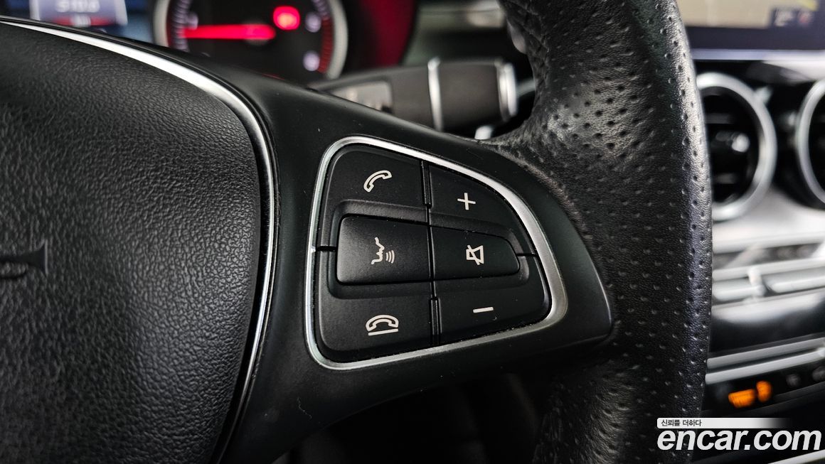 Mercedes-Benz GLC-Class 2018