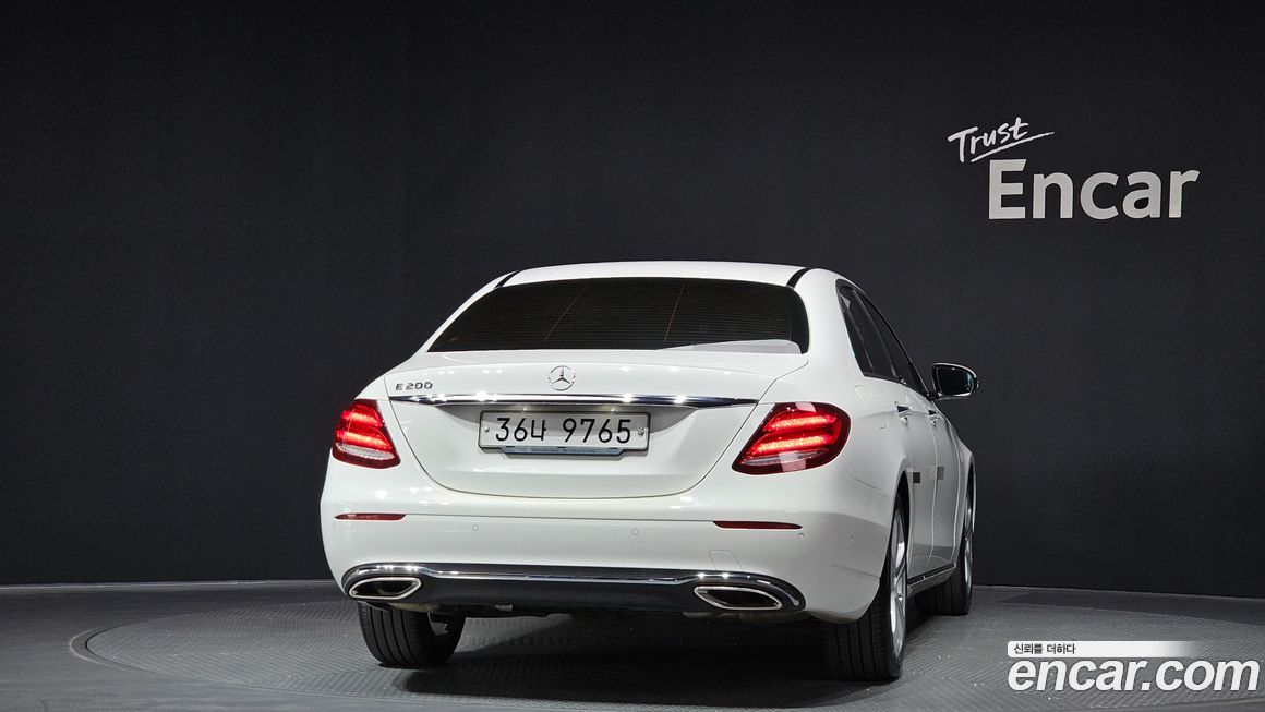 Mercedes-Benz E-Class 2018