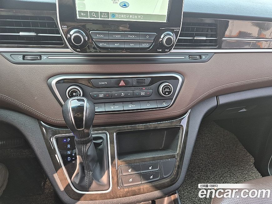 Hyundai Starex 2019