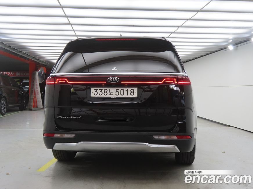 Kia Canival 2021