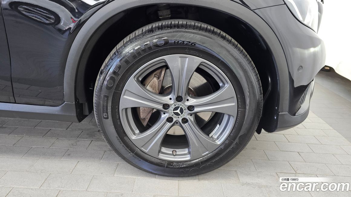 Mercedes-Benz GLC-Class 2018