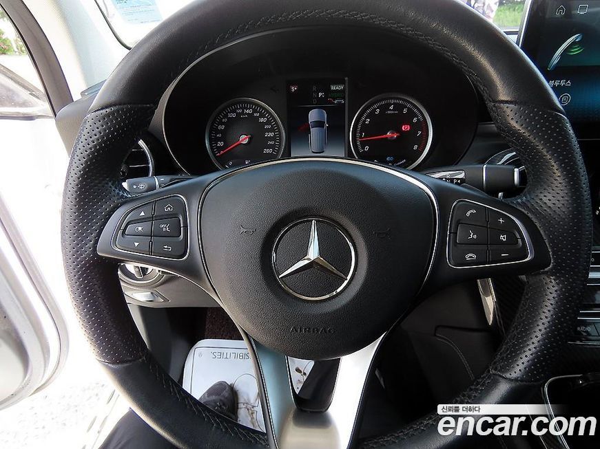 Mercedes-Benz GLC-Class 2019