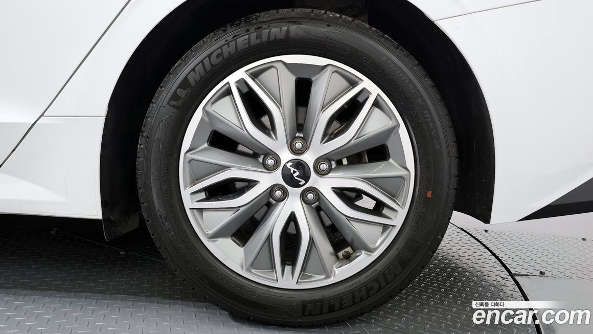 Kia K5 2023