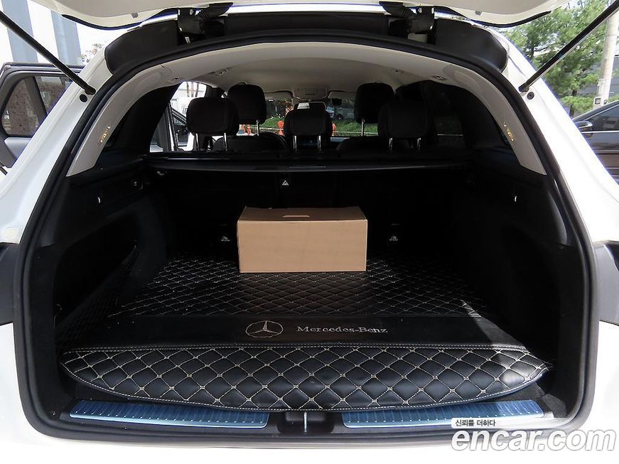 Mercedes-Benz GLC-Class 2019