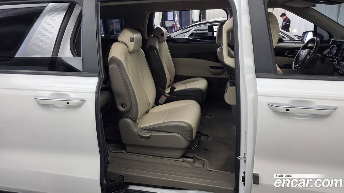 Kia Canival 2021