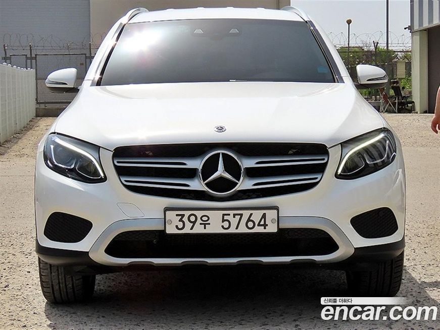Mercedes-Benz GLC-Class 2019