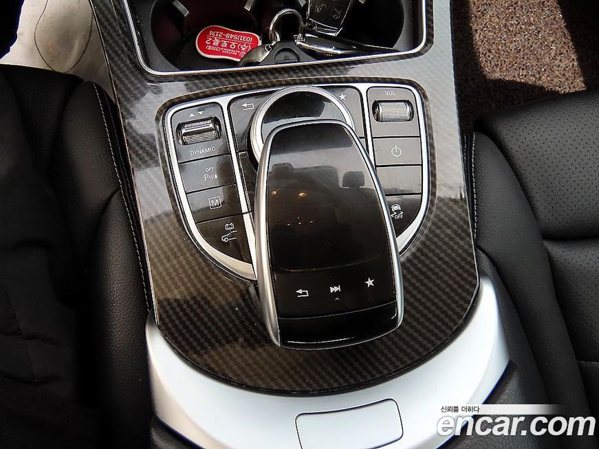 Mercedes-Benz GLC-Class 2019