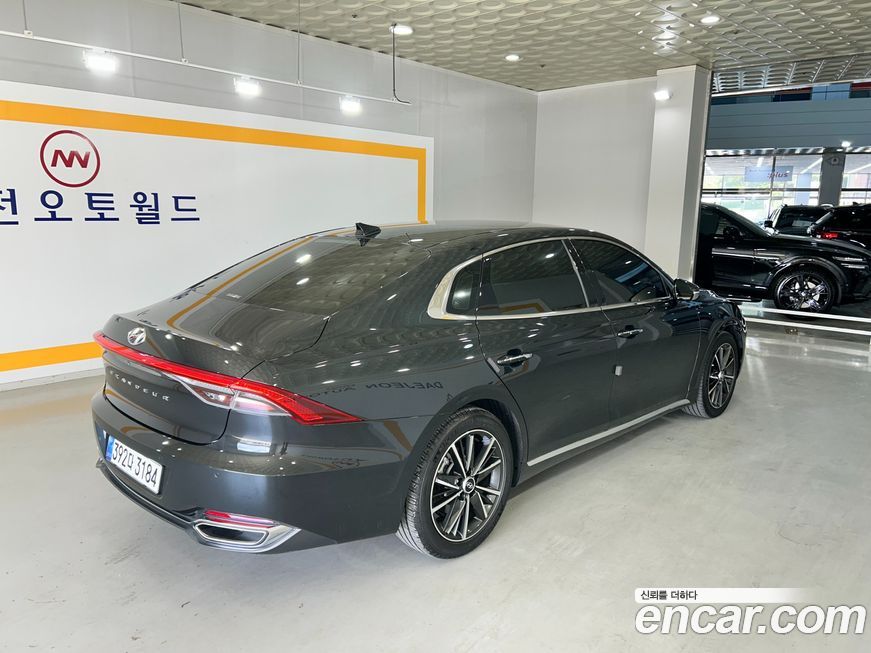 Hyundai Grandeur 2021