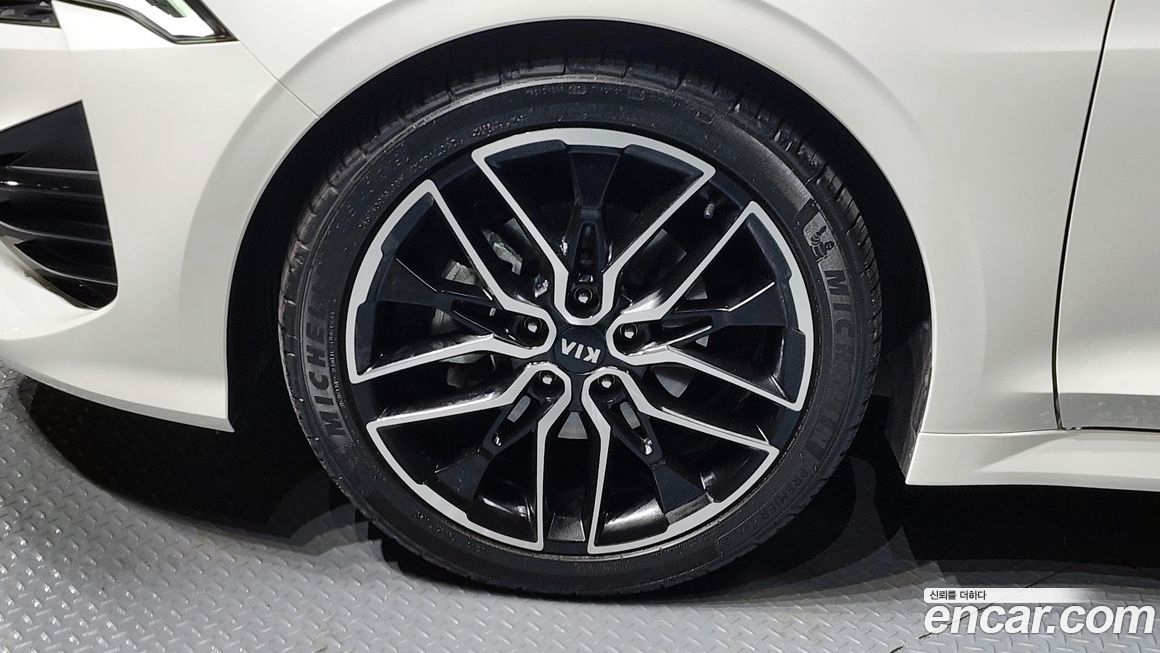 Kia K5 2021