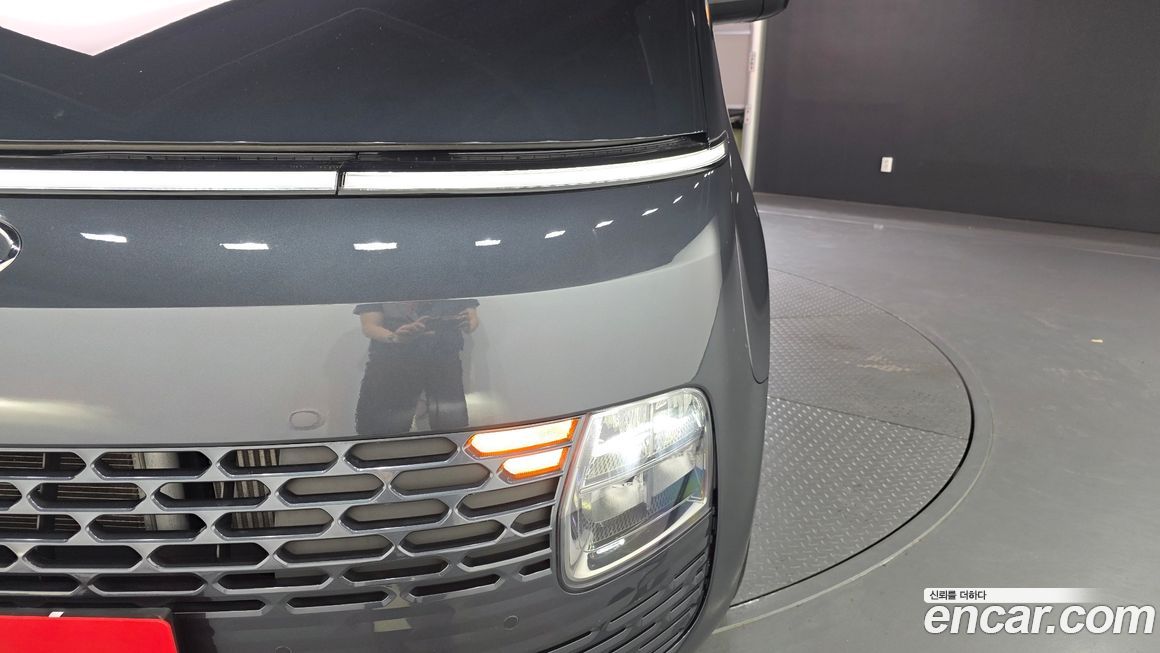 Hyundai Staria 2023