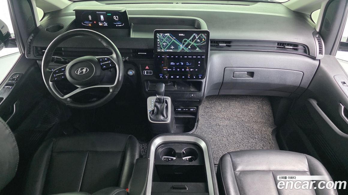 Hyundai Staria 2023