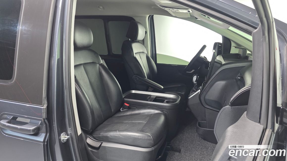 Hyundai Staria 2023