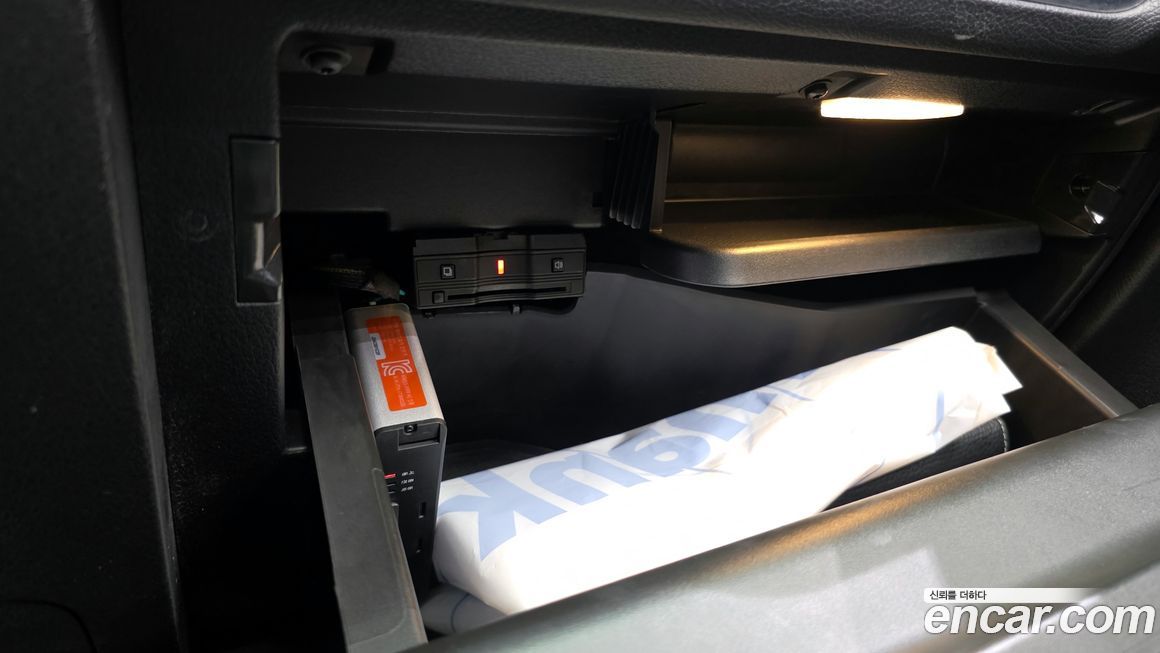 Mercedes-Benz GLB-Class 2021