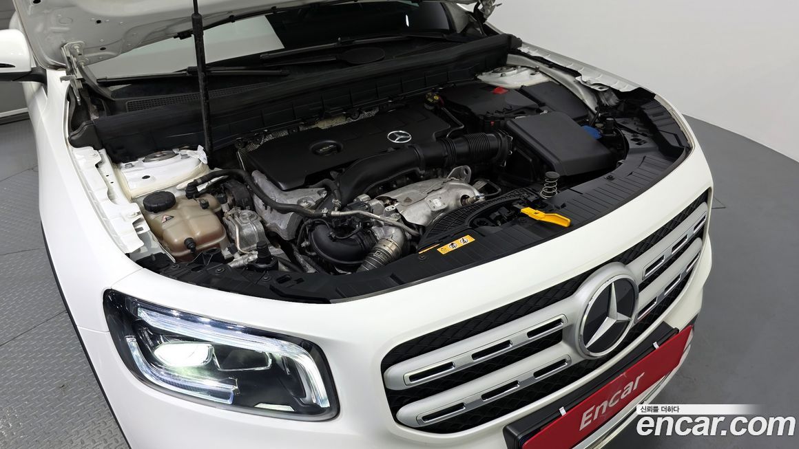 Mercedes-Benz GLB-Class 2021